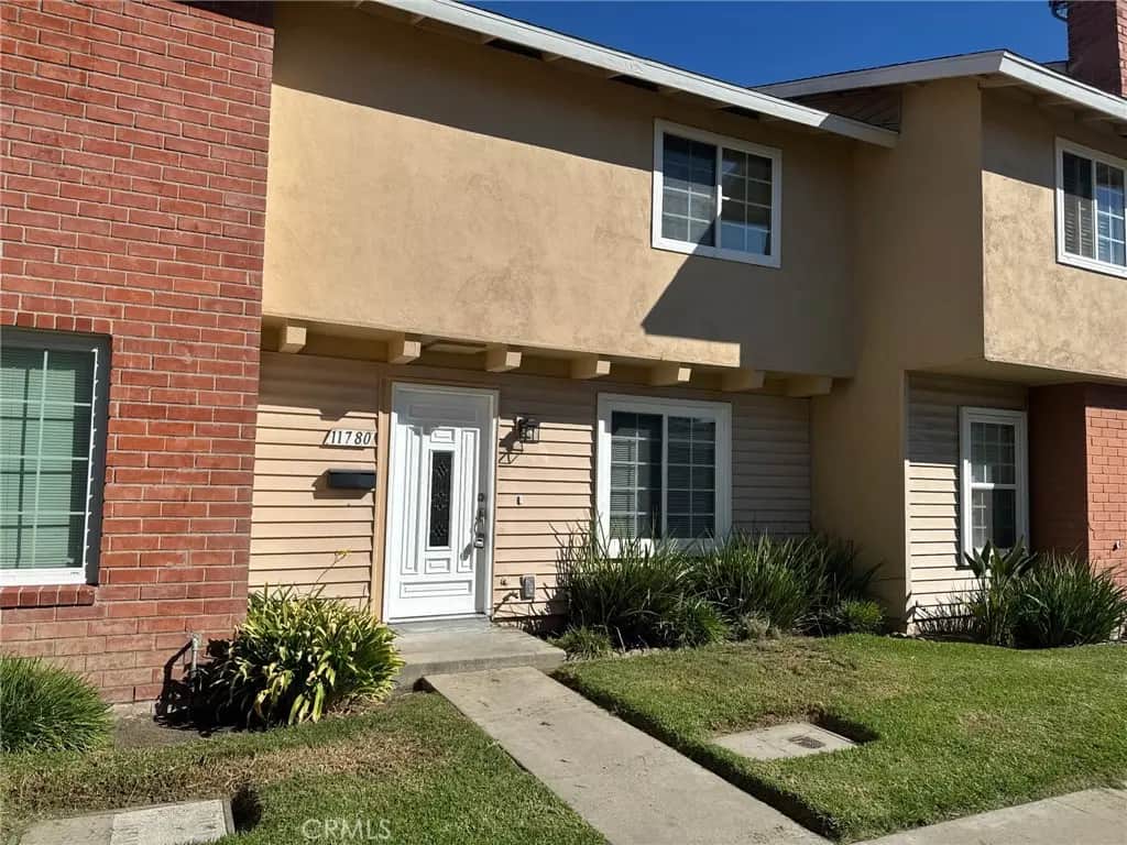 11780 Tulip Court, Fountain Valley, CA — listing photo 1