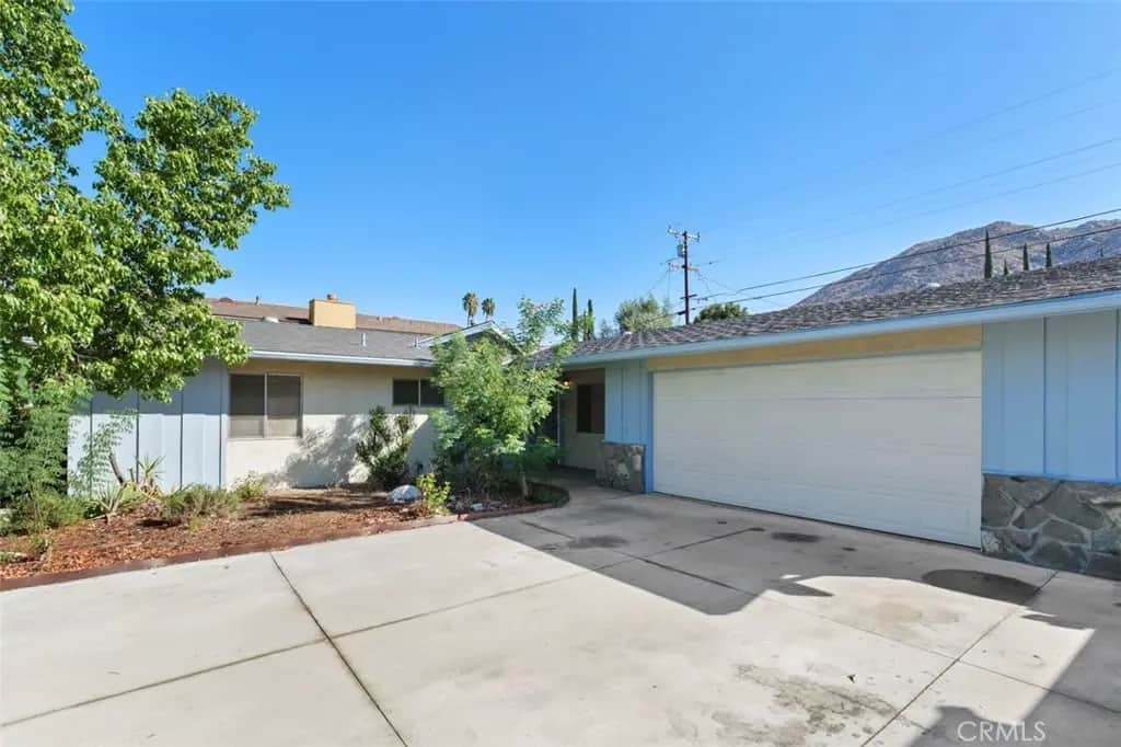 4044 Mt Vernon Avenue, Riverside, CA — listing photo 1