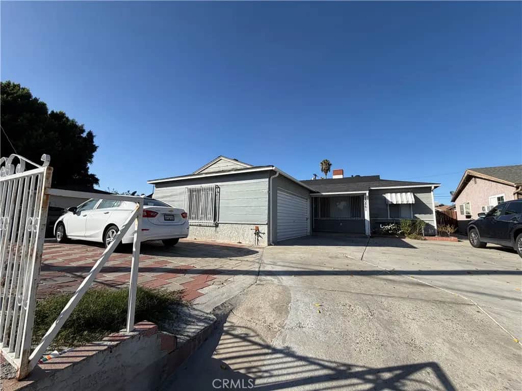 10861 Saticoy, Sun Valley, CA — listing photo 1