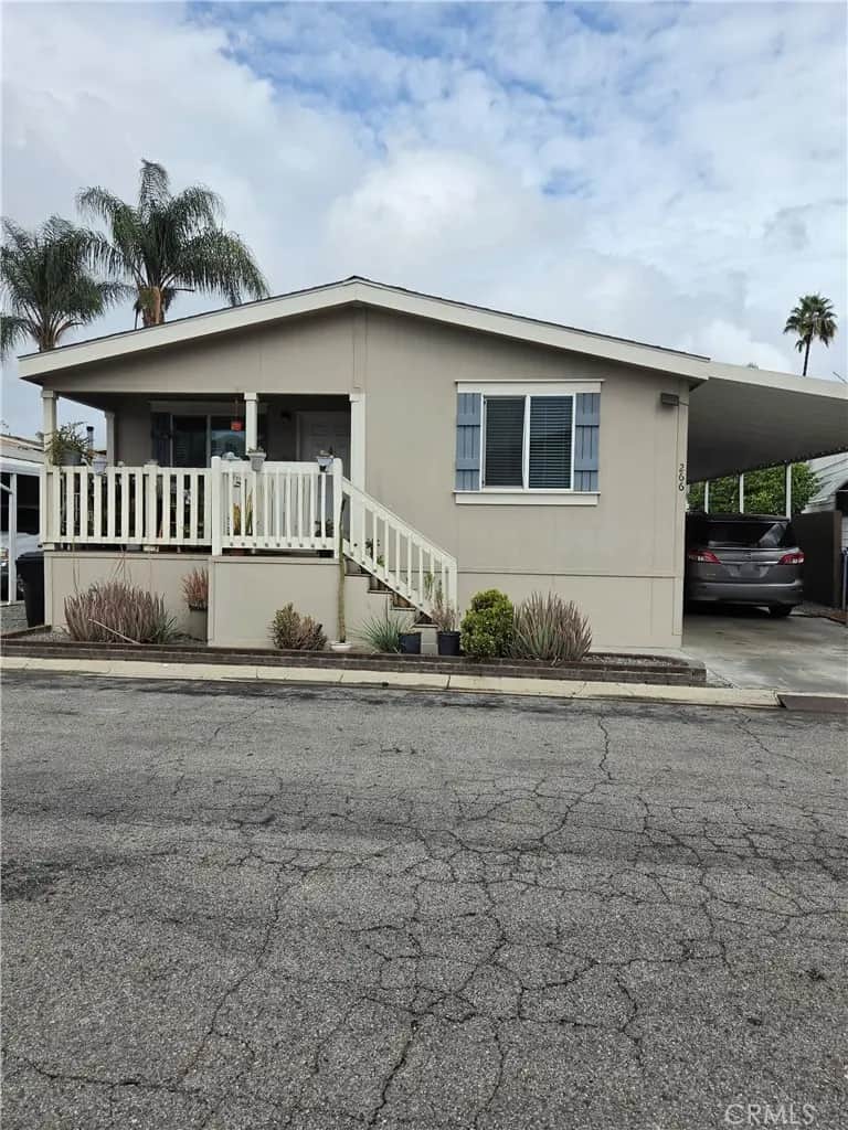 6130 Camino Real 266, Riverside, CA — listing photo 1