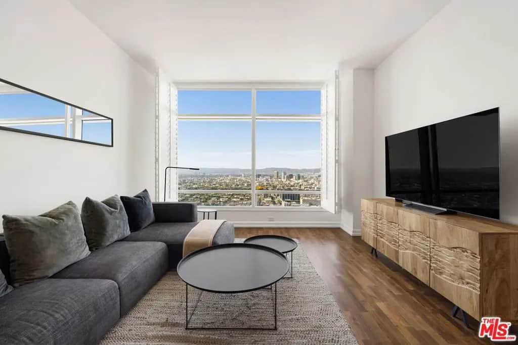 900 W Olympic Boulevard 36F, Los Angeles, CA — listing photo 1