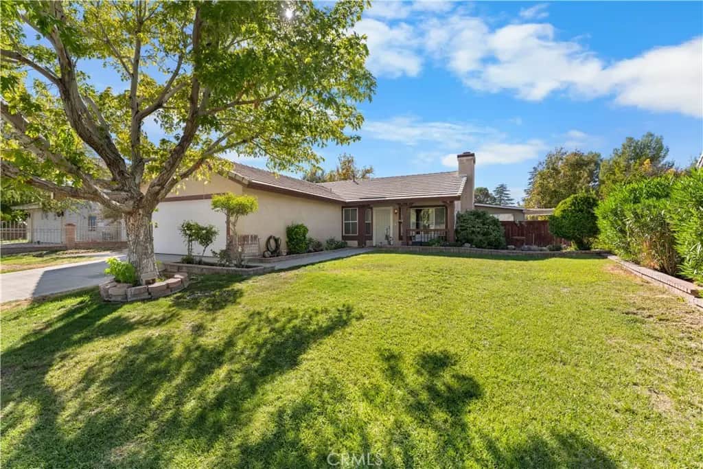 44627 Overland Avenue, Lancaster, CA — listing photo 1