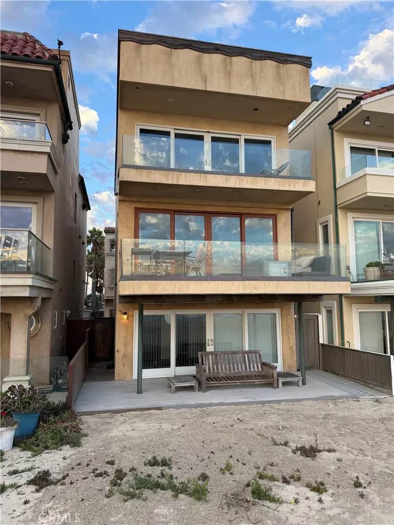 87 A Surfside, Surfside, CA — listing photo 1