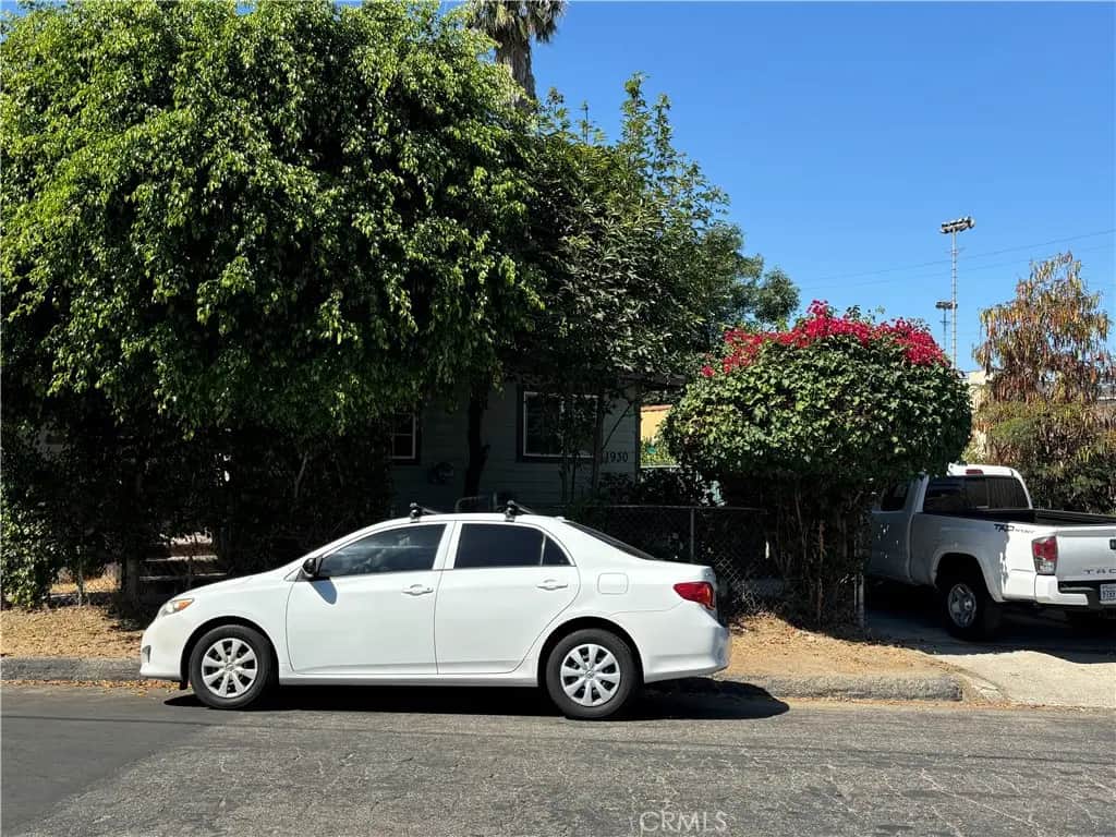 1930 Blake, Los Angeles, CA — listing photo 1