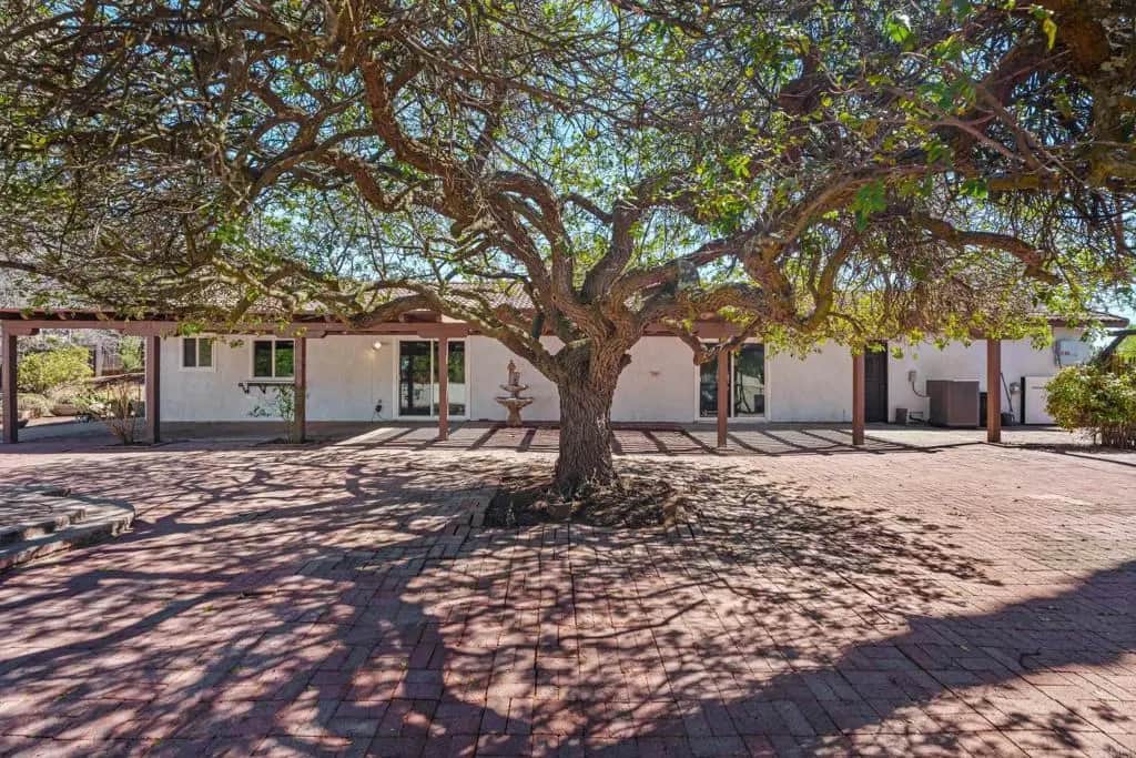 3042 Holly Rd, Alpine, CA — listing photo 1