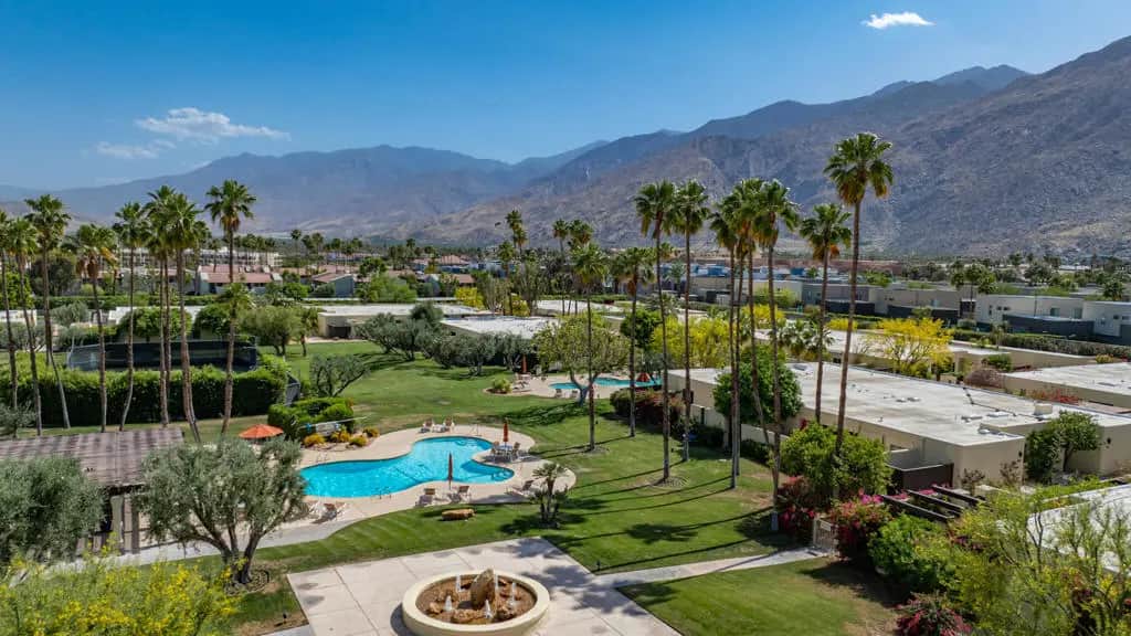 487 N Hermosa Drive, Palm Springs, CA — listing photo 1