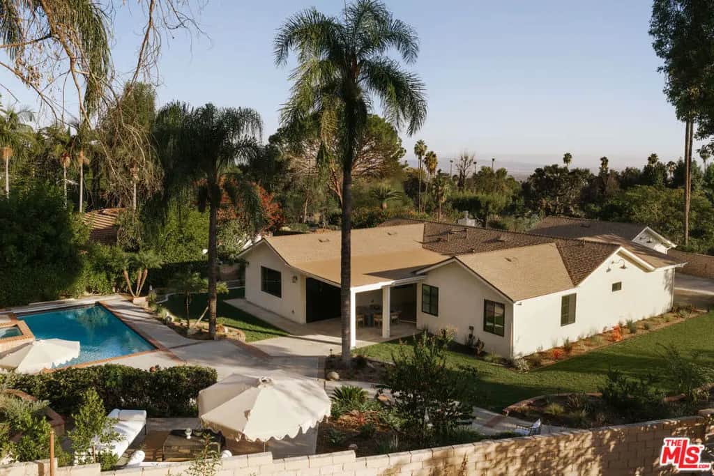 1211 E Palm Street, Altadena, CA — listing photo 1