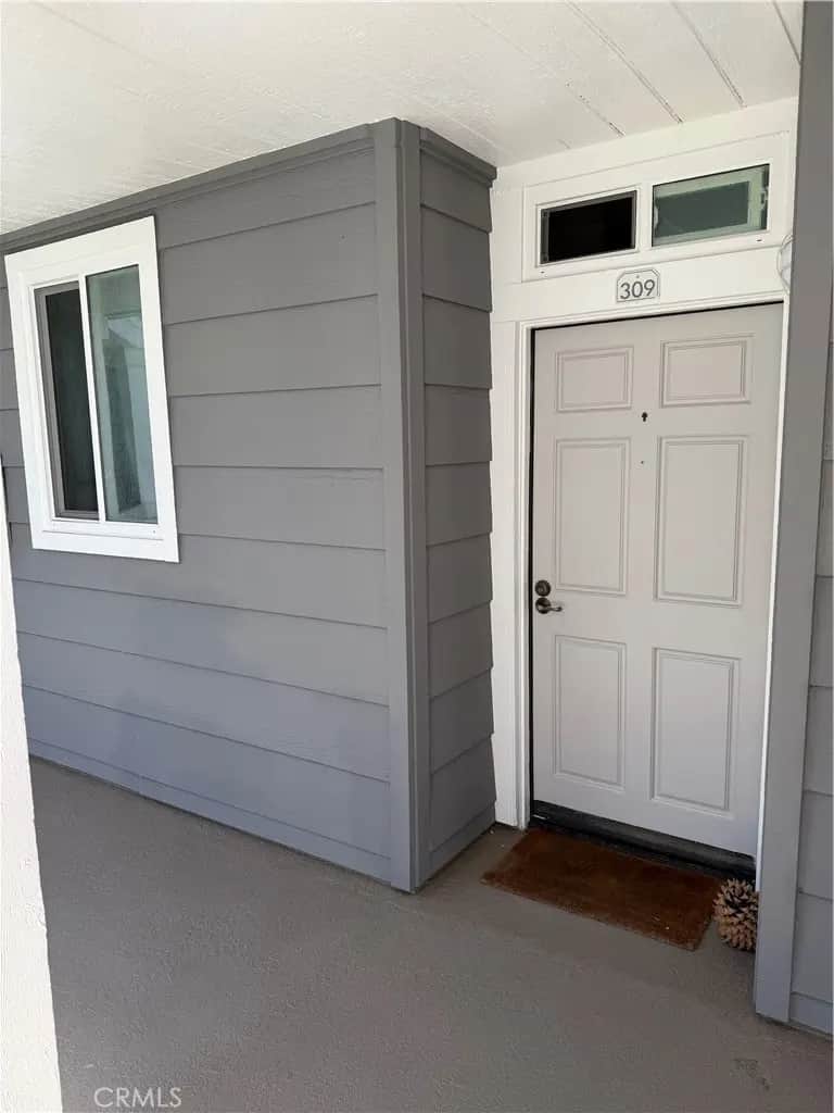 20331 Bluffside 309, Huntington Beach, CA — listing photo 1