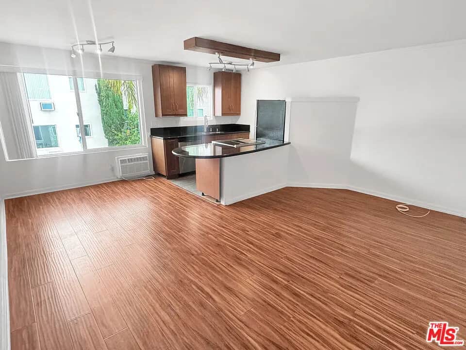 972 Larrabee Street 221, West Hollywood, CA — listing photo 1