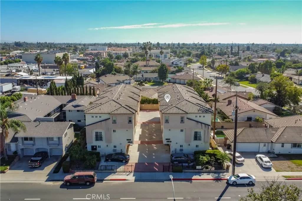 9882 W Broadway, Anaheim, CA — listing photo 1