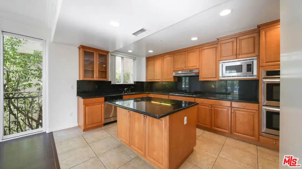 9401 Alcott Street 203, Los Angeles, CA — listing photo 1
