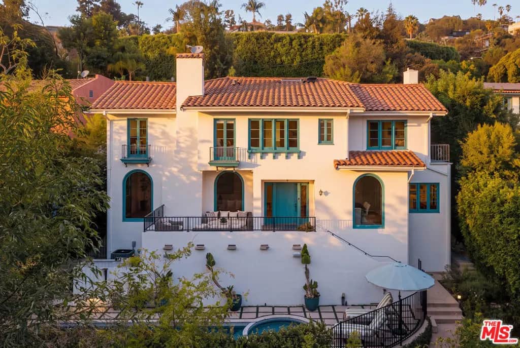 2127 N Fern Dell Place, Los Angeles, CA — listing photo 1
