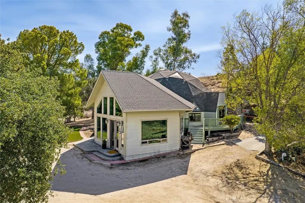 3351 Stage Springs Road, Creston, CA — listing photo 1