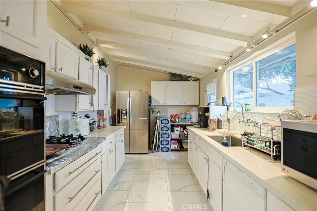 1917 W Beacon, Anaheim, CA — listing photo 1