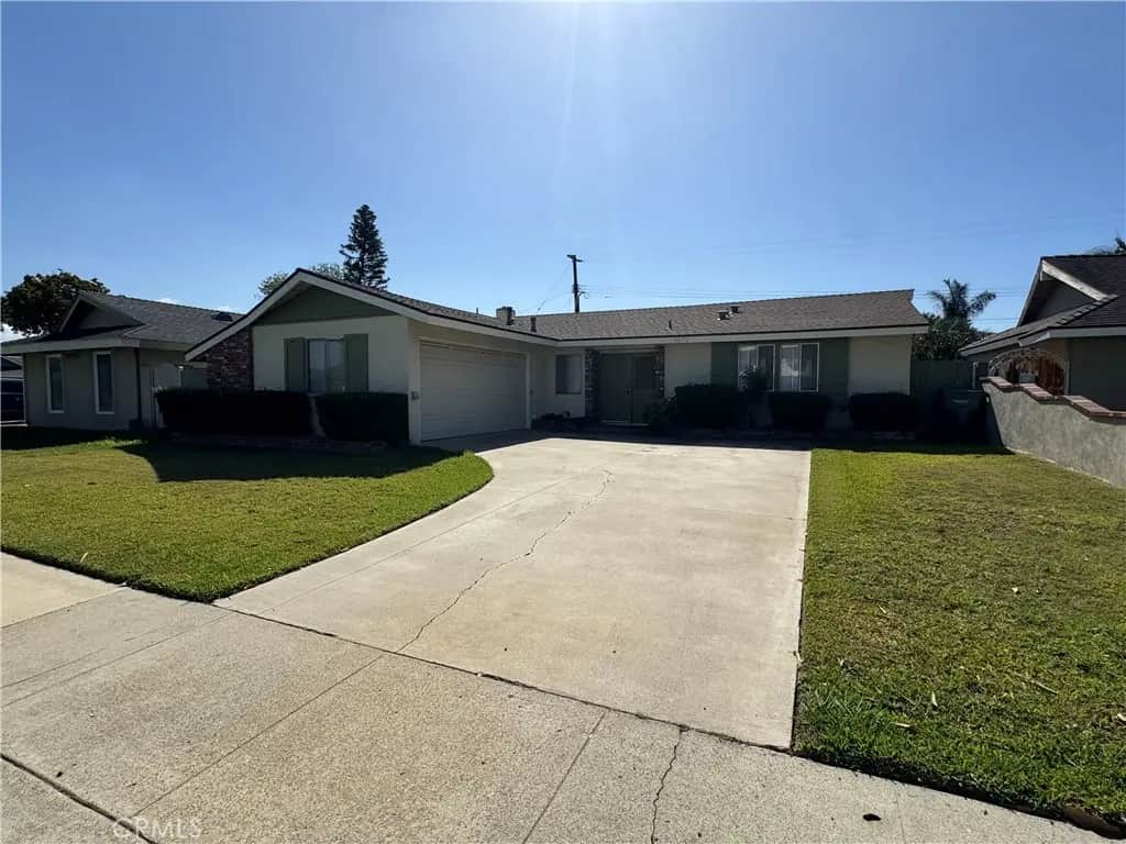 6572 Peggy, Huntington Beach, CA — listing photo 1