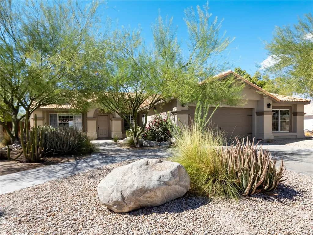 9701 Cholla Drive, Desert Hot Springs, CA — listing photo 1