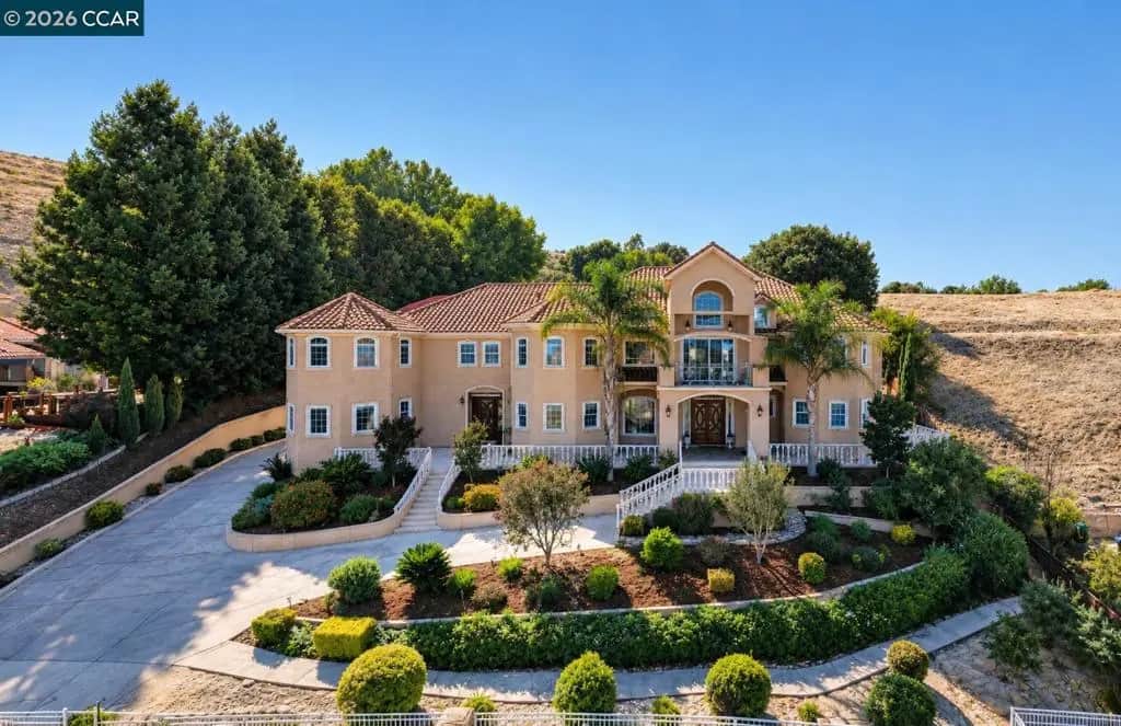 1054 Turquoise, Hercules, CA — listing photo 1