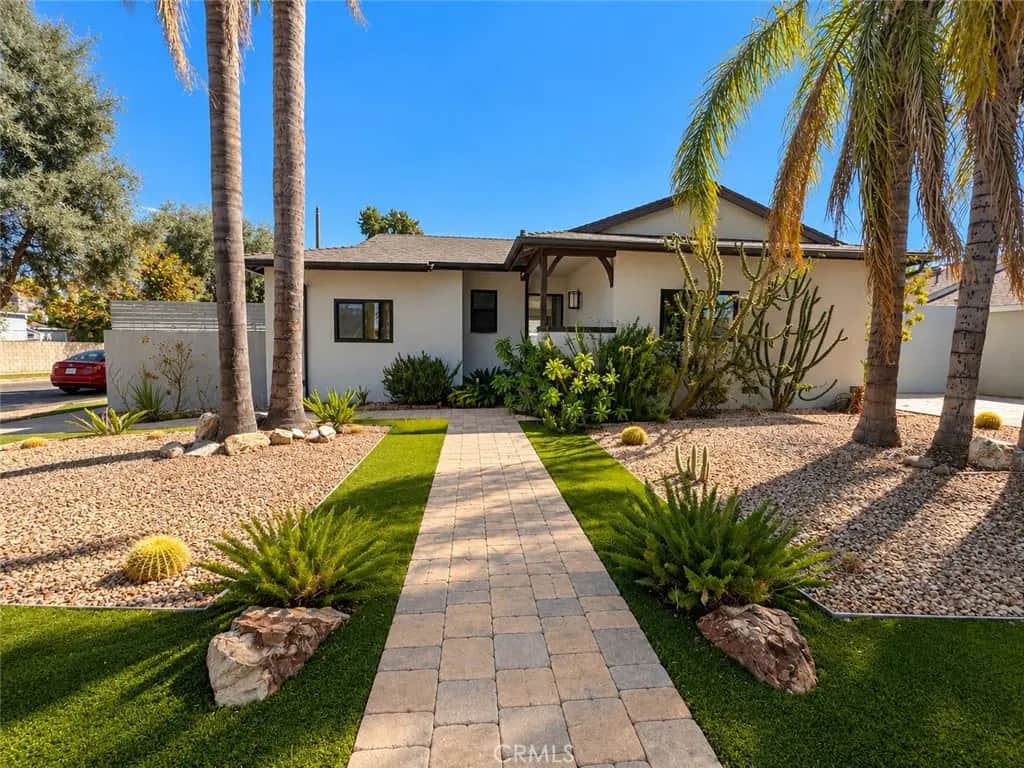 6952 Sylvia Avenue, Reseda, CA — listing photo 1