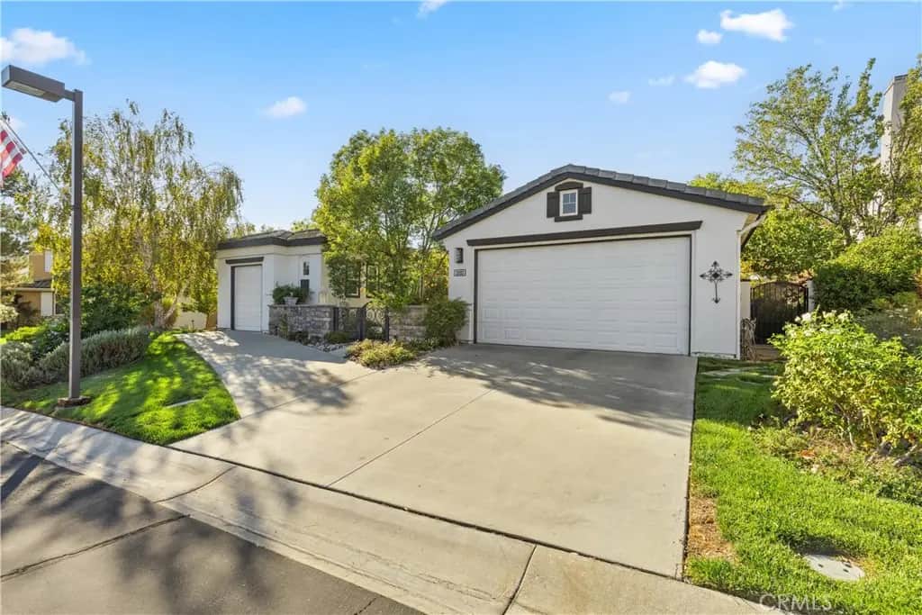 22823 Banbury Court, Murrieta, CA — listing photo 1