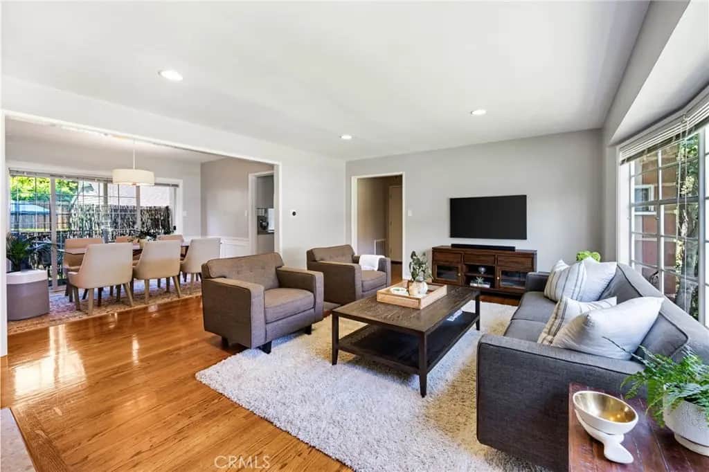 939 N Glendale Avenue 1, Glendale, CA — listing photo 1