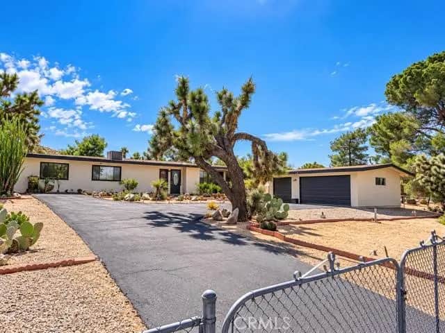56481 Anaconda, Yucca Valley, CA — listing photo 1
