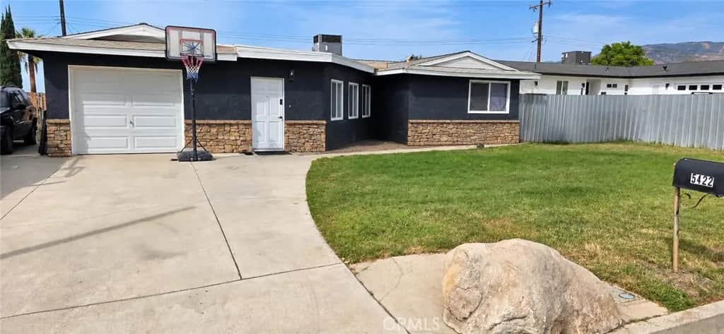 5422 Newbury Avenue, San Bernardino, CA — listing photo 1