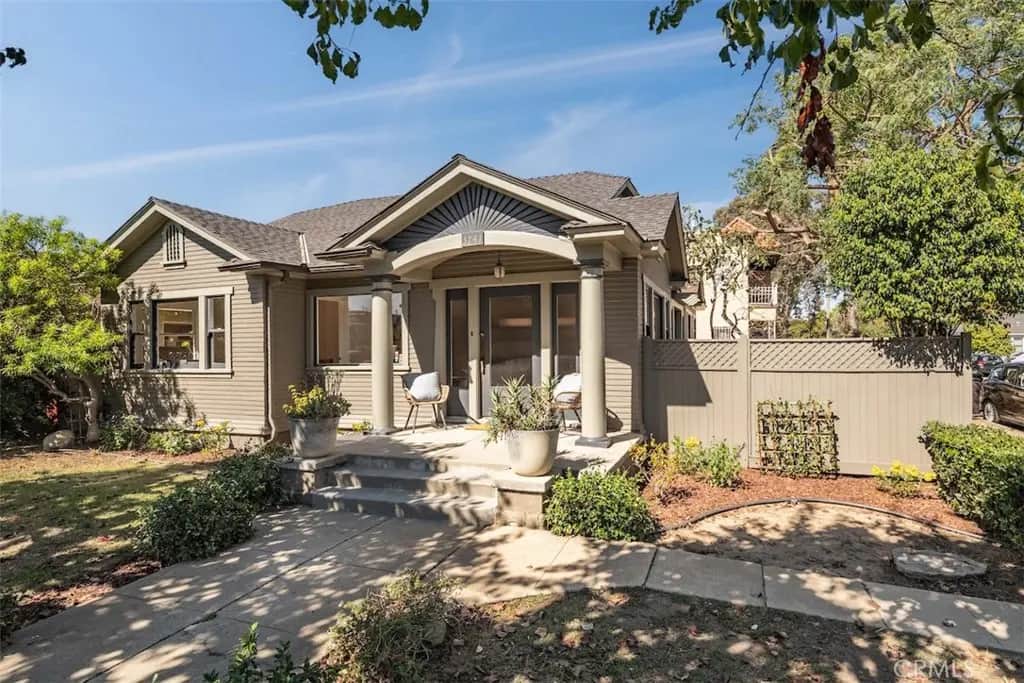 3741 E 4th Street, Long Beach, CA — listing photo 1