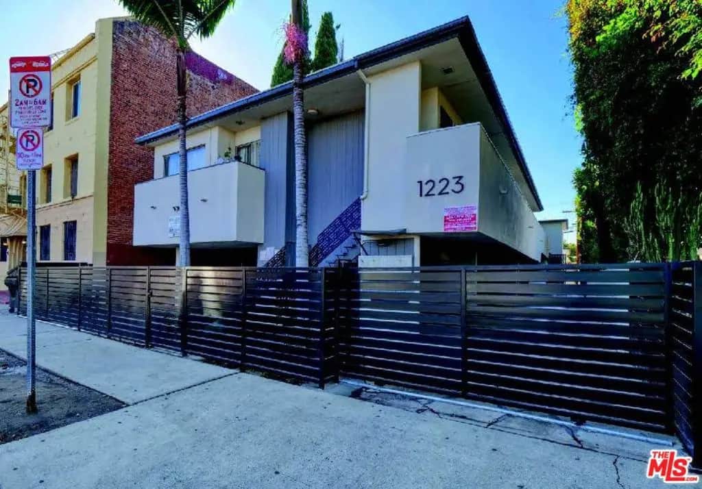 1223 N Beachwood Drive, Los Angeles, CA — listing photo 1