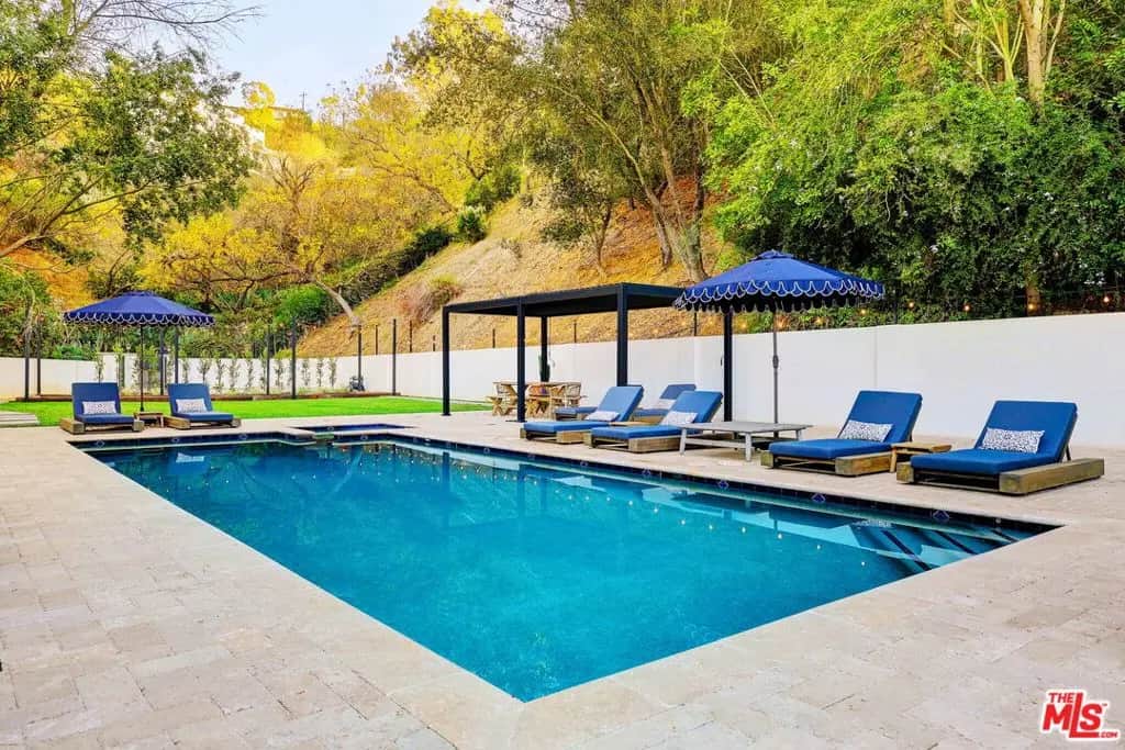 2570 Nichols Canyon Road, Los Angeles, CA — listing photo 1