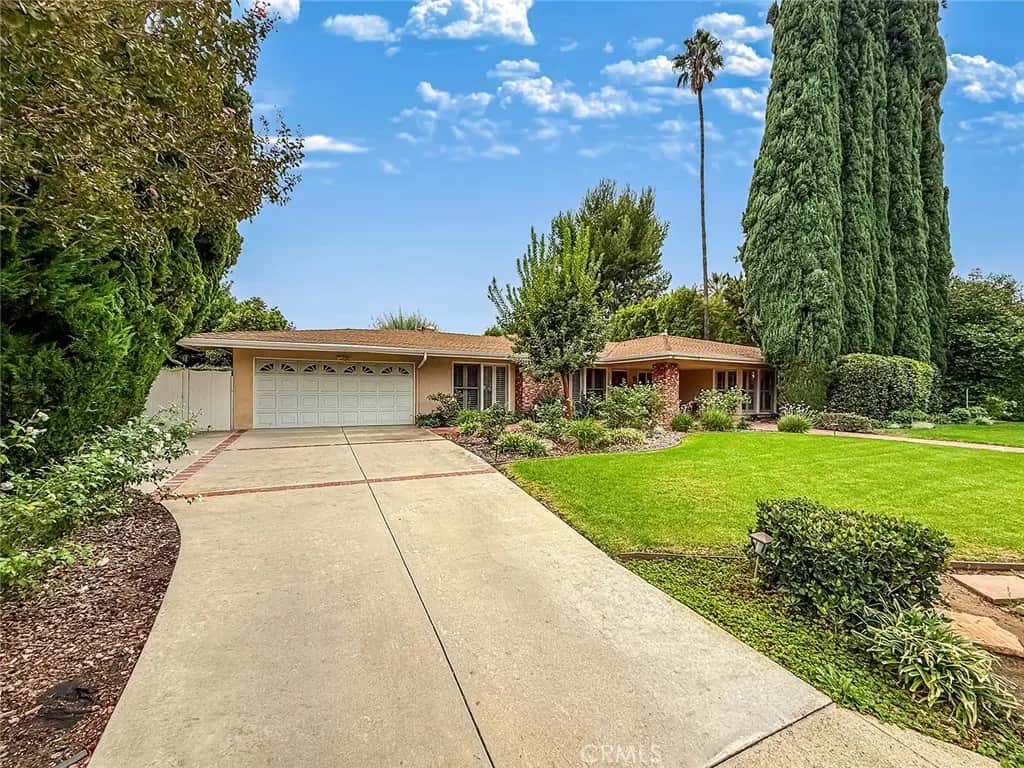17508 Marilla Street, Northridge, CA — listing photo 1