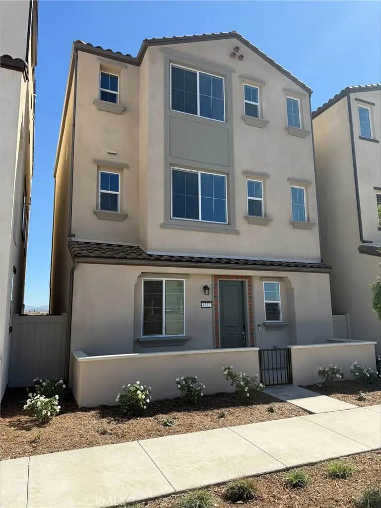 4732 South Momentum Paseo, Ontario, CA — listing photo 1