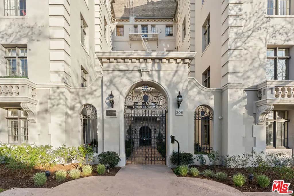 308 N Sycamore 506, Los Angeles, CA — listing photo 1
