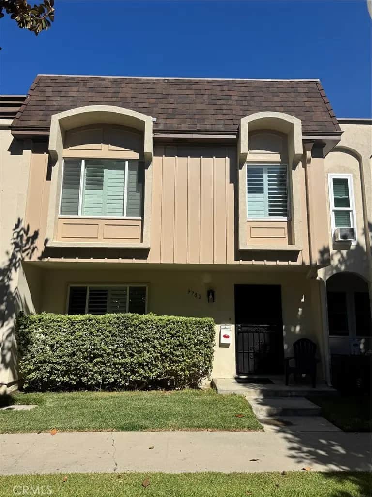 9702 Brookhaven, Huntington Beach, CA — listing photo 1