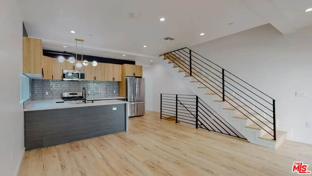 16012 Cantlay Street 1/2 A, Van Nuys, CA — listing photo 1