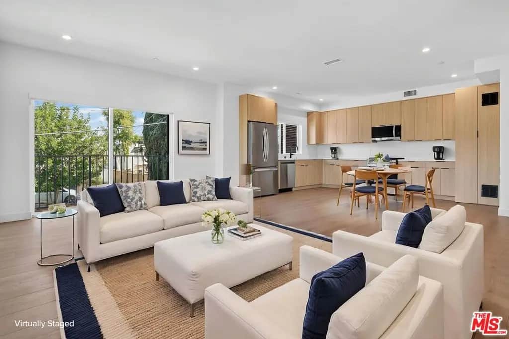 11302 Collins Street 1A, Los Angeles, CA — listing photo 1