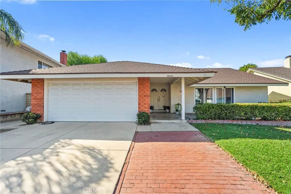 25303 Via Calinda, Valencia, CA — listing photo 1