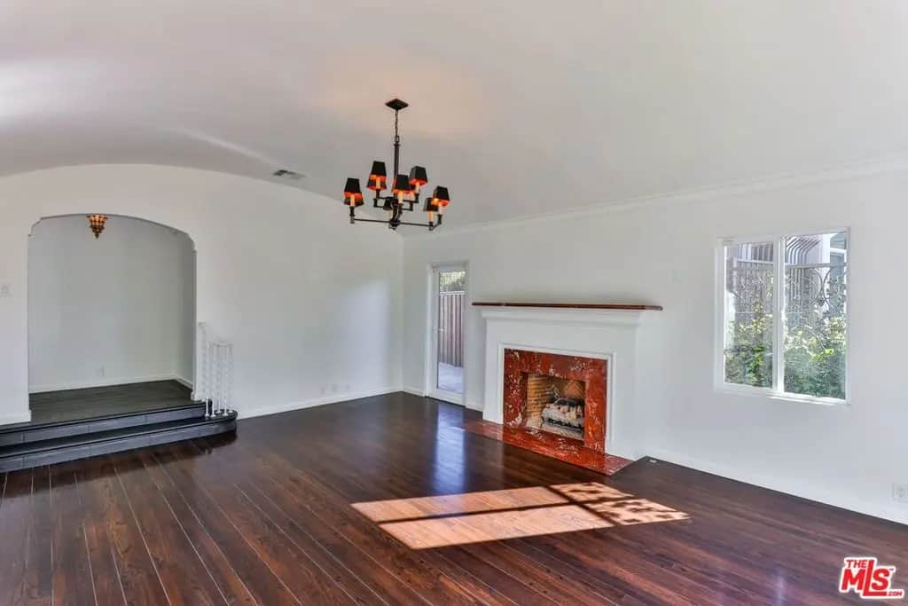 2036 se Linnington Avenue, Los Angeles, CA — listing photo 1