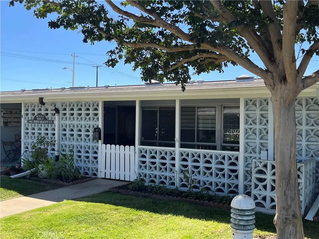 13862 Fresh Meadow Lane, M3-8J, Seal Beach, CA — listing photo 1