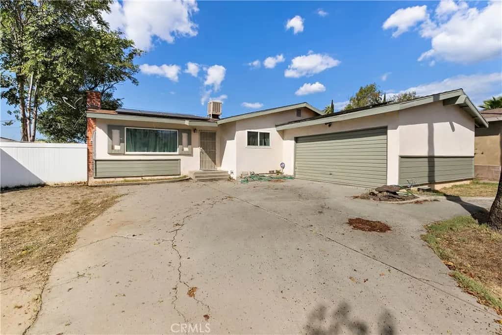 5702 Osbun, San Bernardino, CA — listing photo 1