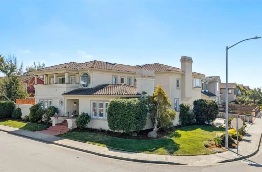 539 Silver Avenue, Half Moon Bay, CA — listing photo 1
