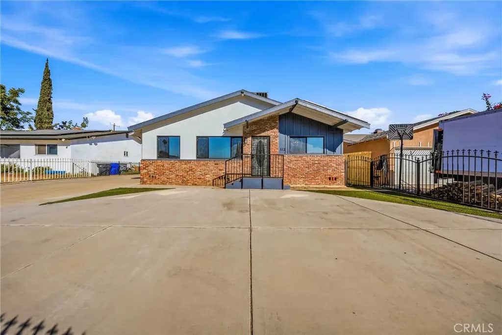 112 Sequoia Drive, Bakersfield, CA — listing photo 1