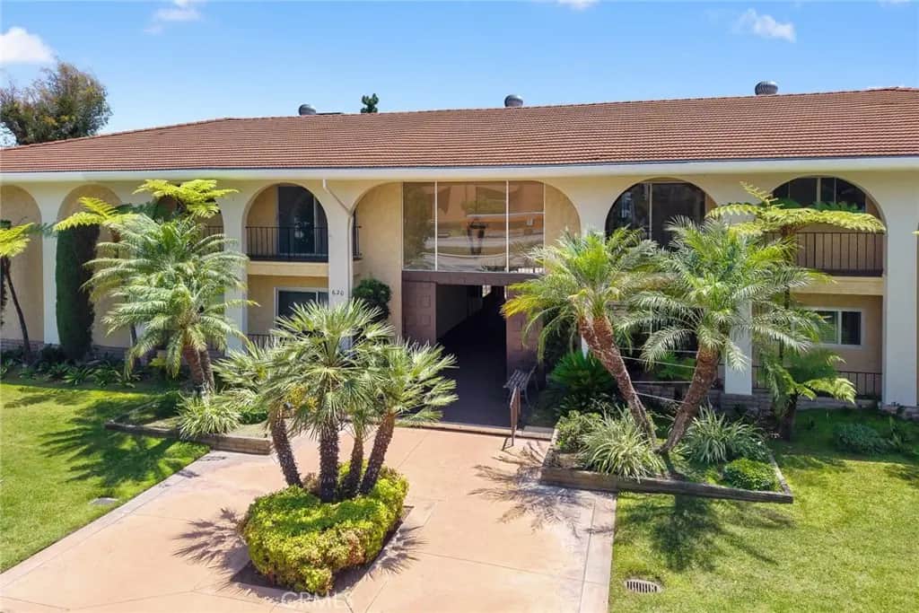 620 W Huntington 216, Arcadia, CA — listing photo 1
