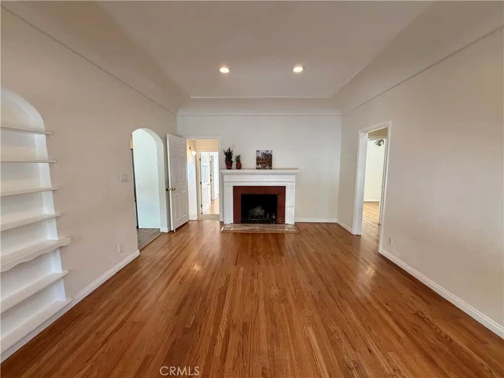 4250 York, Los Angeles, CA — listing photo 1