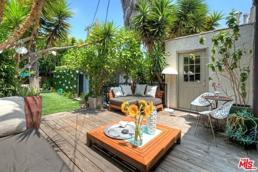 536 Norwich Drive, Los Angeles, CA — listing photo 1