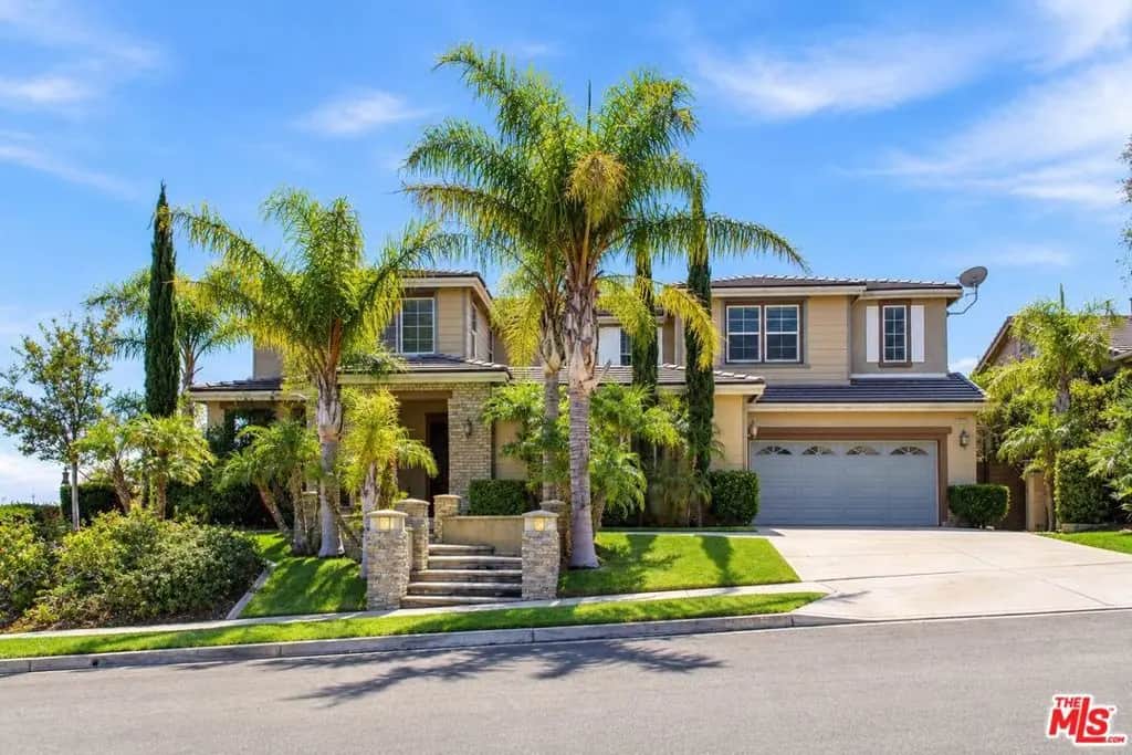 15175 Willow Wood, Fontana, CA — listing photo 1