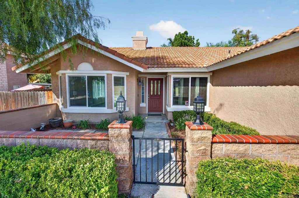 39715 Highbury Dr, Murrieta, CA — listing photo 1