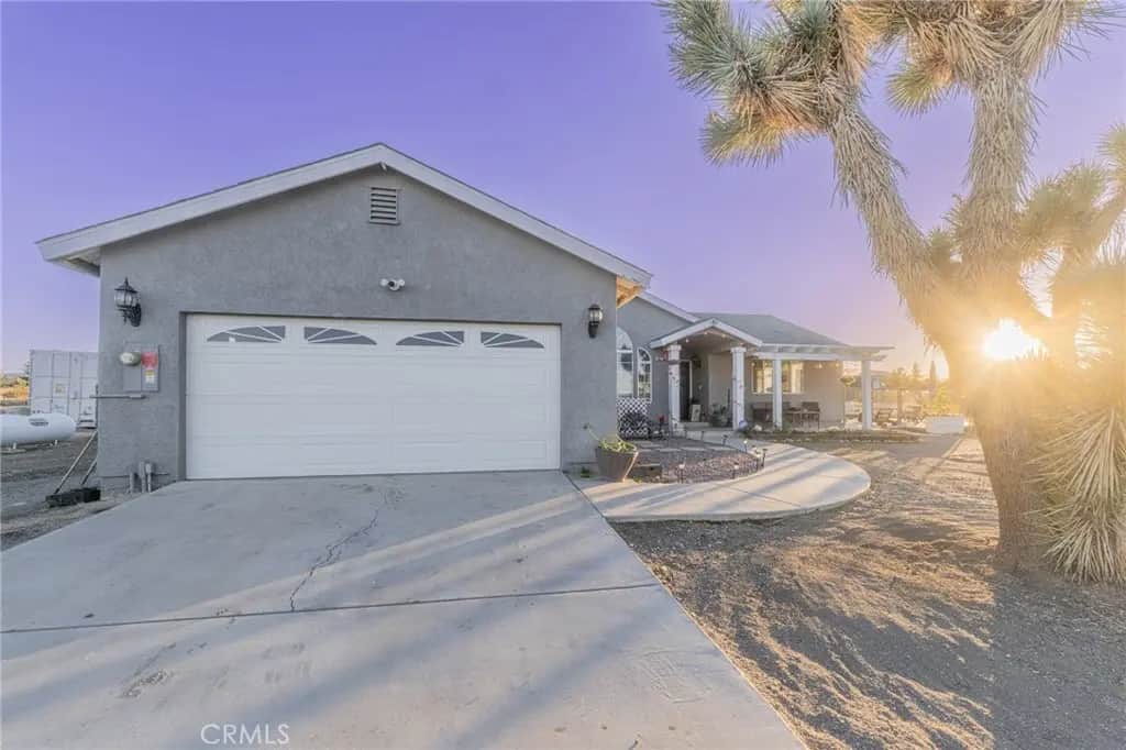4025 Goss, Phelan, CA — listing photo 1