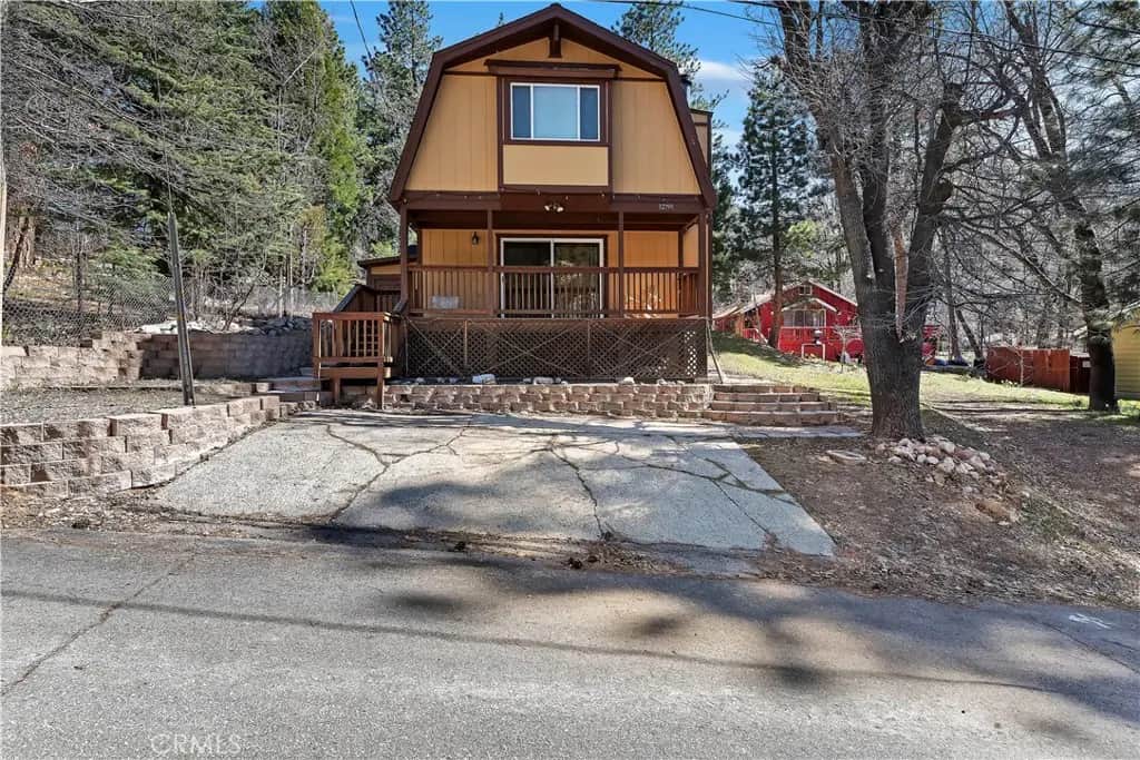 32799 Badger Ln, Running Springs, CA — listing photo 1