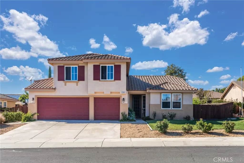 1285 Larkspur, Beaumont, CA — listing photo 1