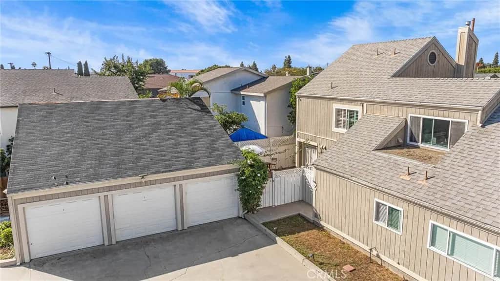 594 Hamilton St 5, Costa Mesa, CA — listing photo 1